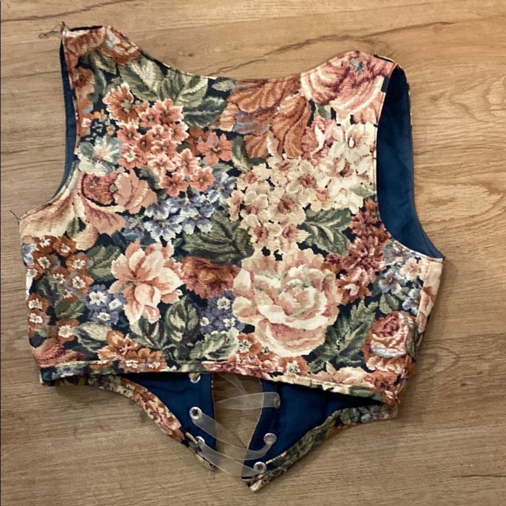 Floral Lace-Up Top - Picture 10 of 11